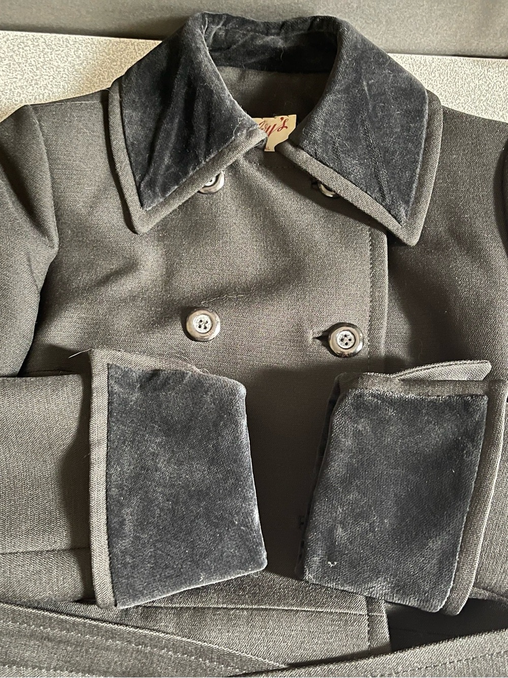 Irving Samuel For Ogilvy's Classic Double-Breasted Black Wool Coat with Belt - Picture 3 of 14